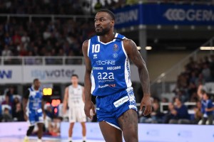 Jason Burnell officially joins Olimpia Milano