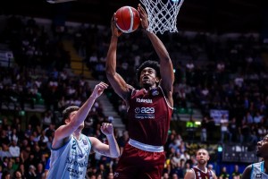 Trapani Shark, contro Cantù Paul Eboua ritocca i propri high per valutazione (32) e rimbalzi (16)
