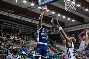 La Nuova Sardegna: “Disastro Dinamo”