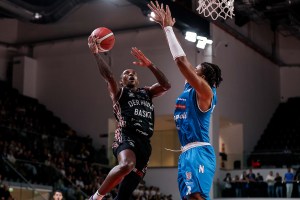 Derthona Basket ha la meglio su Napoli Basketball, è primato