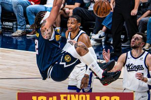 Jokic dominante: 34 punti e 14 assist trascinano i Nuggets al successo sui Kings