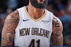 Bey trascina i Pelicans: 22 punti e 9 rimbalzi nel 101-99 sui Mavericks