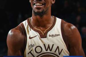 I Golden State Warriors privi di Curry si impongono sui New Orleans Pelicans