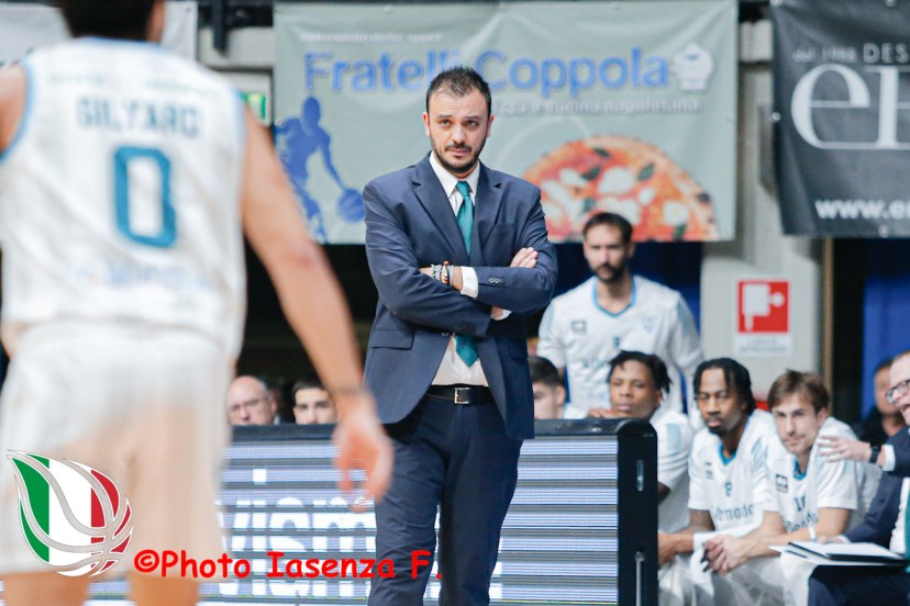 Acqua S. Bernardo Cantù Apu Old Wild West Udine Coach Nicola Brienza