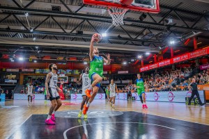FIBA Europe Cup | Dinamo Sassari sconfitta dal RASTA Vechta