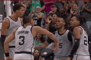 Wemby e i tiratori Spurs decisivi nel derby texano contro i Rockets