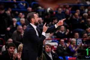 Poeta: ‘Attacco fluido e grande sforzo in difesa, felice per i ragazzi e per la vittoria’