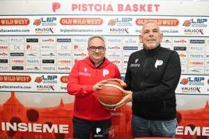 Estra Pistoia, presentato coach Sacripanti: “Arrivo in un luogo amico, pronto a ripagare la fiducia”