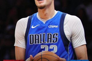 Cooper Flagg guida i Mavs: terza vittoria di fila, 118-108 sugli Heat