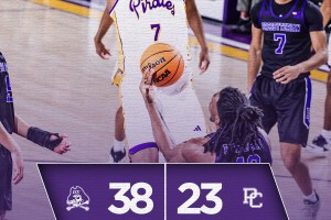 East Carolina Pirates, Giovanni Emejuru continua a lasciare il segno