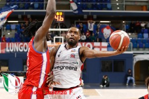 Hapoel Holon: accordo in arrivo con Kevion Taylor