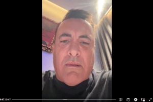 “Mi sono rotto il cazzo”. “Non avanzo un euro con nessuno”. Valerio Antonini urla sui social