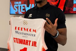 Varese, presentato Carlos Stewart Jr: “Energia e velocità per il bene della squadra”