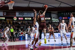 La Reyer Venezia batte il Cluj-Napoca guidata da un super Stefan Nikolic