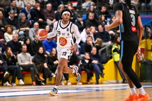 Apu Udine, c’è la separazione con DJ Brewton III