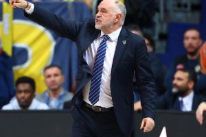 Pablo Laso: “Larkin brought titles to Efes, but we have to move forward”