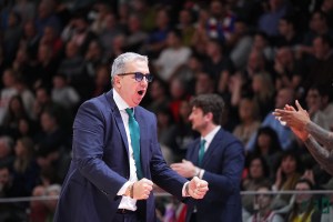 Pallacanestro Cantù, De Raffaele: “Per battere Venezia non basterà fare una partita normale”