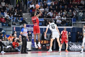La prodezza di Brooks fa impazzire il Lido. L’Olimpia Milano piega una grande Udine