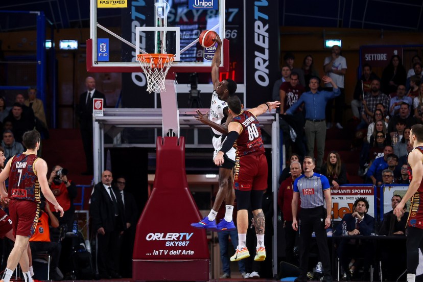 Virtus Bologna Reyer Venezia playoff