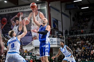Brescia ritrova la vittoria con le ottime prove di Rivers e Nunn, Sassari saluta la LBA