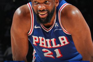 I 76ers travolgono Washington: Embiid e George dominano, poi la notizia Young