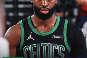Jaylen Brown dice 50 e i Boston Celtics spazzano via i Los Angeles Clippers