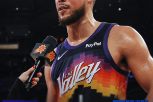 I Phoenix Suns sulle ali di Devin Booker si prendono la vittoria sui Knicks
