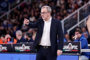 Derthona Basket, Coach Fioretti: “Vincere a Napoli è importante”
