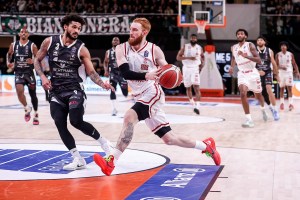 Settima vittoria consecutiva per Milano, Tortona cade in una esaurita Nova Arena