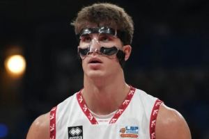 Pesaro regola Bergamo e rimane al comando