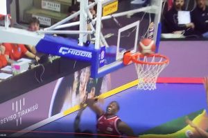 “Era interferenza”. Federico Pasquini commenta l’episodio nel finale di Treviso-Olimpia Milano