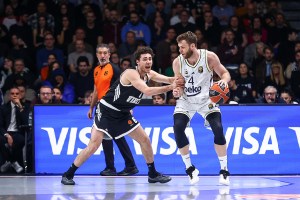 Nik Melli: “Restare al Fenerbahce? Direi che siamo a buon punto”
