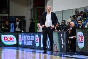 Derthona Tortona, coach Fioretti: Abbiamo condiviso bene la palla, a Sassari è sempre una battaglia