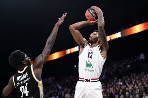 Olimpia Milano: prima doppia-doppia per Armoni Brooks in EuroLeague