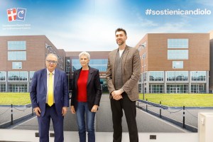 Maurizio Gherardini e Andrea Bargnani in visita alla Fondazione Piemontese per la ricerca sul cancro