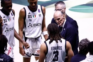 Virtus Bologna, coach Ivanovic: “Abbiamo iniziato male e finito peggio”