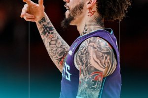 Knueppel e Ball guidano Charlotte, Houston si ferma