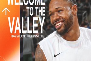 Phoenix Suns Sign Haywood Highsmith