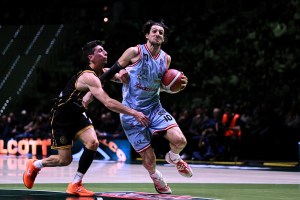 La Gazzetta dello Sport: Show di Shields e decide Brooks: Milano avanza in semifinale