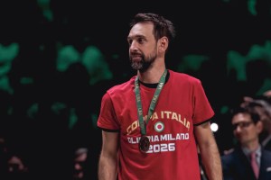 Peppe Poeta è l’ospite della nuova puntata di Podcastelli, disponibile gratuitamente su LBATV