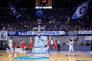 Cantù, gli Eagles disertano il derby contro l’Olimpia Milano: “Una scelta sofferta”