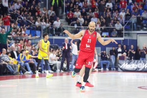 Olimpia Milano, Shields: “Vivere partita per partita, le due triple? La squadra si fida di me”