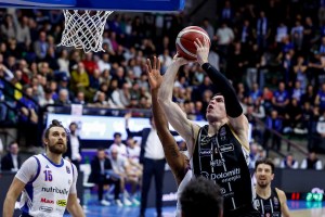 Valencia targets Andrej Jakimovski
