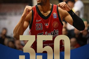 Jeff Brooks a quota 350 presenze in Serie A