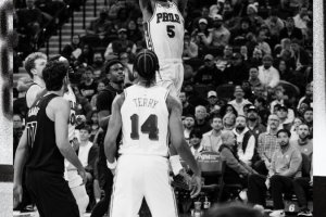 28 di Grimes, i 76ers resistono alla rimonta dei Nets