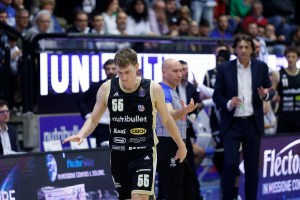 Macura-Bowman, l’analisi dell’episodio che ha fatto infuriare Nicola. La Tribuna attacca