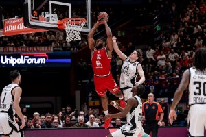 Euro-Derby senza storia, Milano amministra ed è largo successo su Bologna 103-87
