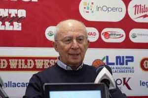 Benedetto XIV Cento, presentato coach Bonacina