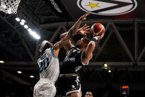 La Virtus Bologna torna al successo. Cantù battuta, preoccupazione per Morgan