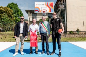 Estra Pistoia, inaugurato il playground di Via Martin Luther King per l’iniziativa “RiqualifichiAMO”